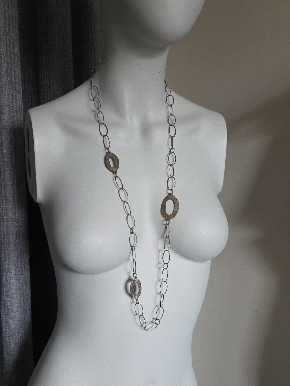 Silpada N1506 Retired Sterling Silver Hammered Oval Link Necklace